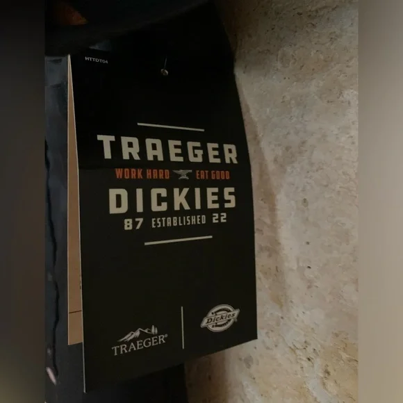 Traeger x Dickies Women's Ultimate Grilling Shirt - Picture 11 of 16